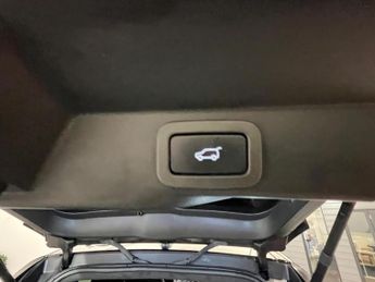 Land Rover Range Rover Sport 4.4 SD V8 Autobiography Dynamic Auto 4WD Euro 6 (s/s) 5dr