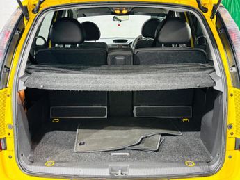 Vauxhall Meriva 1.6i 16v Design Easytronic 5dr (a/c)