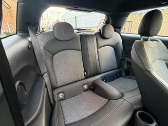 MINI Electric Hatch Cooper SE 32.6kWh Level 2 Auto 3dr