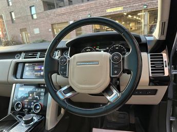 Land Rover Range Rover 3.0 TD V6 Vogue Auto 4WD Euro 6 (s/s) 5dr