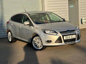 Ford Focus 1.0T EcoBoost Zetec Navigator Euro 5 (s/s) 5dr