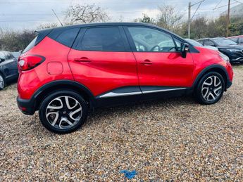 Renault Captur 1.2 TCe ENERGY Signature Nav Auto Euro 6 (s/s) 5dr