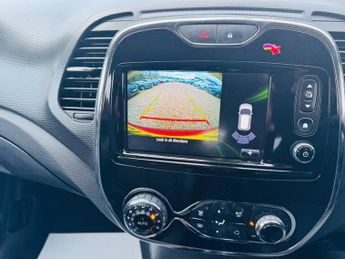 Renault Captur 1.2 TCe ENERGY Signature Nav Auto Euro 6 (s/s) 5dr