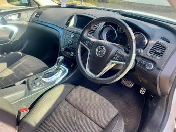 Vauxhall Insignia 2.0 CDTi SRi Nav Auto Euro 5 5dr