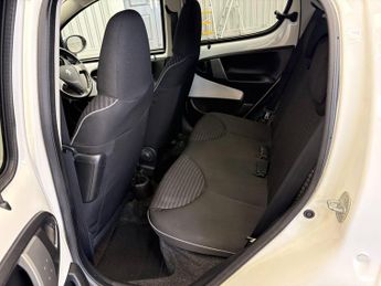 Peugeot 107 1.0 12V Allure Euro 5 5dr