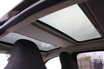 Smart forfour 17.6kWh Premium Auto 5dr (22kW Charger)