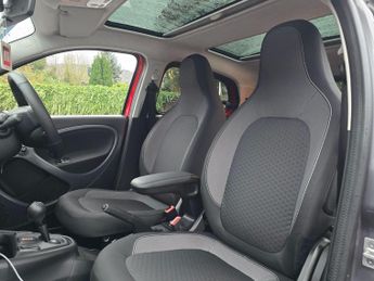 Smart forfour 17.6kWh Premium Auto 5dr (22kW Charger)