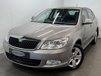 SKODA OCTAVIA 1.4 TSI Elegance Hatchback 5dr Petrol DSG Euro 5 (122 ps) 12 MON