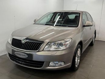 SKODA OCTAVIA 1.4 TSI Elegance Hatchback 5dr Petrol DSG Euro 5 (122 ps) 12 MON