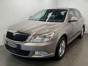 SKODA OCTAVIA 1.4 TSI Elegance Hatchback 5dr Petrol DSG Euro 5 (122 ps) 12 MON