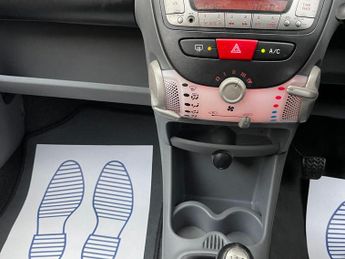 Toyota AYGO 1.0 VVT-i Black Euro 4 3dr (AC)