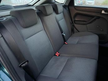 Ford Focus 1.6 LX 5dr