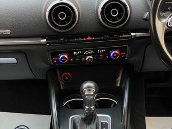 Audi A3 1.4 TFSI e-tron Sportback e-S Tronic Euro 6 5dr 8.8kWh