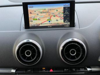 Audi A3 1.4 TFSI e-tron Sportback e-S Tronic Euro 6 5dr 8.8kWh