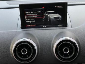 Audi A3 1.4 TFSI e-tron Sportback e-S Tronic Euro 6 5dr 8.8kWh
