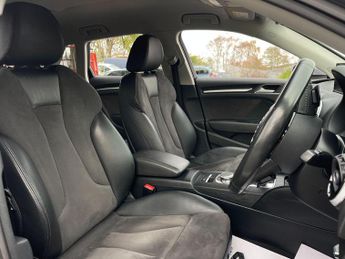 Audi A3 1.4 TFSI e-tron Sportback e-S Tronic Euro 6 5dr 8.8kWh