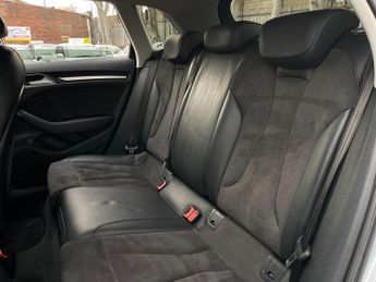 Audi A3 1.4 TFSI e-tron Sportback e-S Tronic Euro 6 5dr 8.8kWh