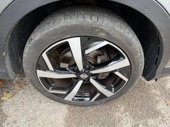 Nissan Qashqai 1.3 DIG-T Tekna DCT Auto Euro 6 (s/s) 5dr