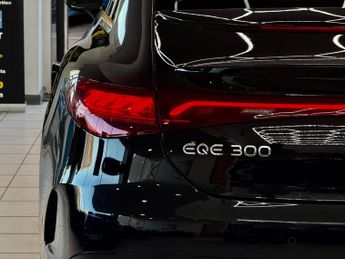 Mercedes-Benz EQE EQE 300 89kWh AMG Line (Premium) Auto 4dr