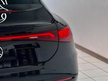 Mercedes-Benz EQE EQE 300 89kWh AMG Line (Premium) Auto 4dr