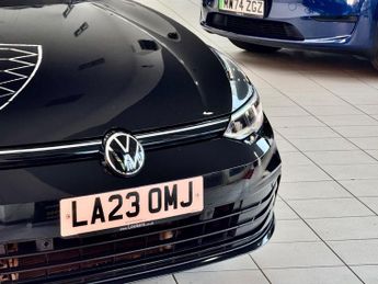 Volkswagen Golf 1.5 eTSI MHEV Life DSG Euro 6 (s/s) 5dr