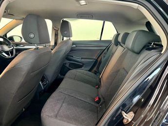 Volkswagen Golf 1.5 eTSI MHEV Life DSG Euro 6 (s/s) 5dr