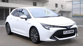 Toyota Corolla 1.8 VVT-h Design CVT Euro 6 (s/s) 5dr