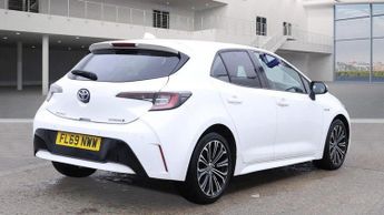 Toyota Corolla 1.8 VVT-h Design CVT Euro 6 (s/s) 5dr
