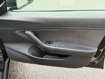 Tesla Model 3 (Dual Motor) Long Range Auto 4WDE 4dr