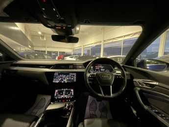 Audi E-Tron S LINE 55 QUATTRO