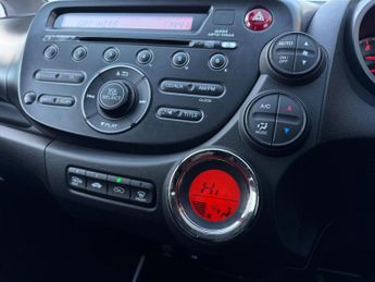Honda Jazz 1.4 i-VTEC ES Plus CVT Euro 5 5dr