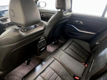 BMW 3 Series 2.0 330e 12kWh M Sport Touring Auto Euro 6 (s/s) 5dr