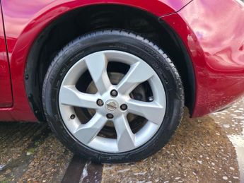 Nissan Note 1.6 16V Tekna Auto Euro 5 5dr