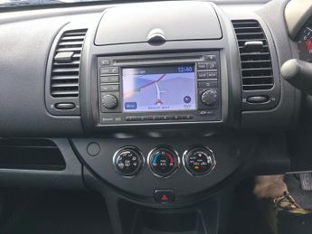 Nissan Note 1.6 16V Tekna Auto Euro 5 5dr