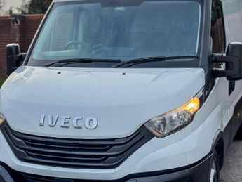 Iveco Daily 2.3D HPI 14V 35S 3520 HiMatic MWB H2 Euro 6 (s/s) 5dr