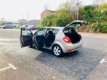 Kia Ceed 1.6 CRDi EcoDynamics 2 Euro 5 (s/s) 5dr