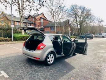 Kia Ceed 1.6 CRDi EcoDynamics 2 Euro 5 (s/s) 5dr