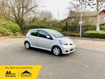 Toyota AYGO 1.0 VVT-i Ice Euro 5 5dr