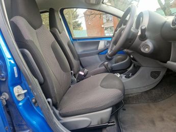 Toyota AYGO 1.0 VVT-i Blue MultiMode Euro 4 5dr