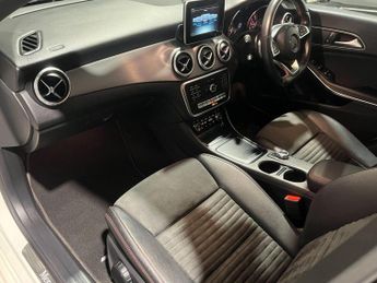 Mercedes-Benz CLA 1.6 CLA180 AMG Line Coupe 7G-DCT Euro 6 (s/s) 4dr