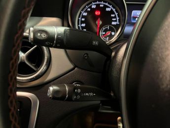 Mercedes-Benz CLA 1.6 CLA180 AMG Line Coupe 7G-DCT Euro 6 (s/s) 4dr