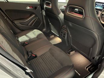 Mercedes-Benz GLA 2.1 GLA220d AMG Line (Premium) 7G-DCT 4MATIC Euro 6 (s/s) 5dr
