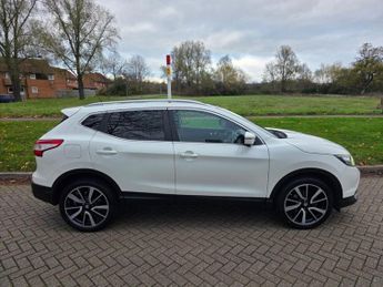 NISSAN QASHQAI 1.6 dCi Tekna SUV 5dr Diesel XTRON 2WD Euro 6 (s/s) (130 ps) **F