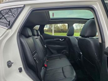 NISSAN QASHQAI 1.6 dCi Tekna SUV 5dr Diesel XTRON 2WD Euro 6 (s/s) (130 ps) **F