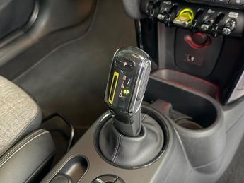 MINI Electric Hatch Cooper SE 32.6kWh Level 2 Auto 3dr