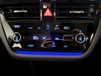 Hyundai IONIQ 38.3kWh Premium Auto 5dr