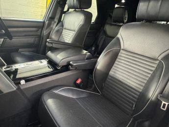 Land Rover Discovery 3.0 SD V6 HSE Luxury Auto 4WD Euro 6 (s/s) 5dr