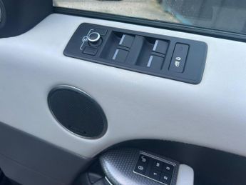 Land Rover Range Rover Sport 3.0 SD V6 Autobiography Dynamic Auto 4WD Euro 6 (s/s) 5dr