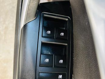 Vauxhall Insignia 2.0 CDTi Elite Nav Auto Euro 5 5dr