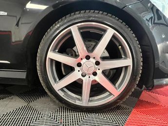 Mercedes-Benz C Class 2.1 C220 CDI BlueEfficiency Sport G-Tronic+ Euro 5 (s/s) 5dr
